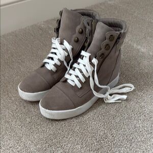 Stylish Gray High-Top Sneakers